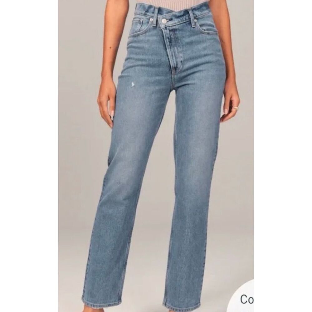 Abercrombie & Fitch 90’s straight ultra high rise cross front jeans size 4long